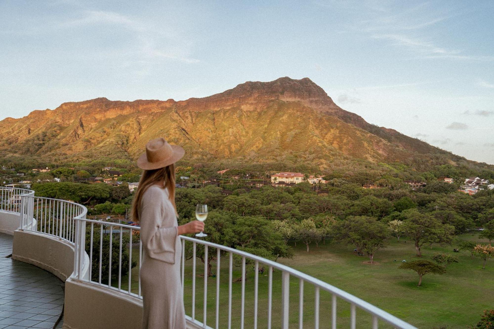 Hotel Lotus Honolulu At Diamond Head Exterior foto